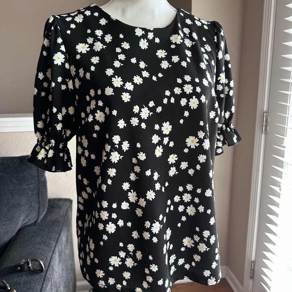 MELLODAY Daisy Ruffle Blouse